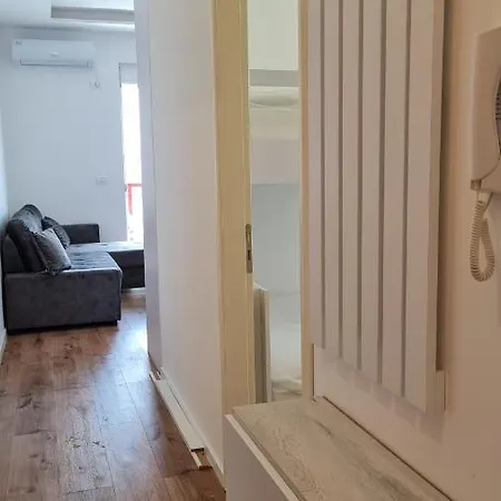 Apartment Central Beach Apartment Sarande