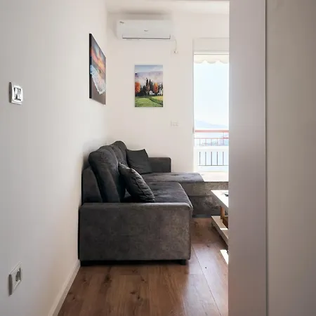 Central Beach Apartment Apartment Sarande