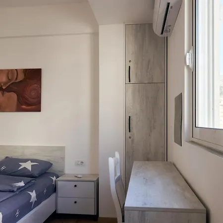 Central Beach Apartment Apartment Sarande