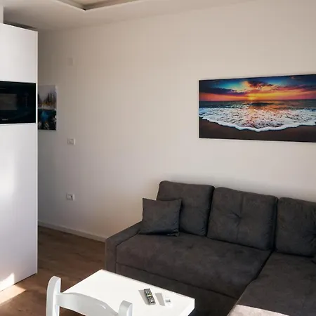 Central Beach Apartment