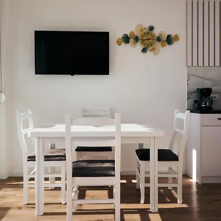 Apartment Central Beach Apartment Sarande