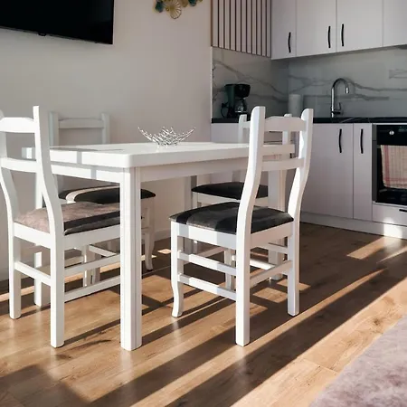 Central Beach Apartment Sarande